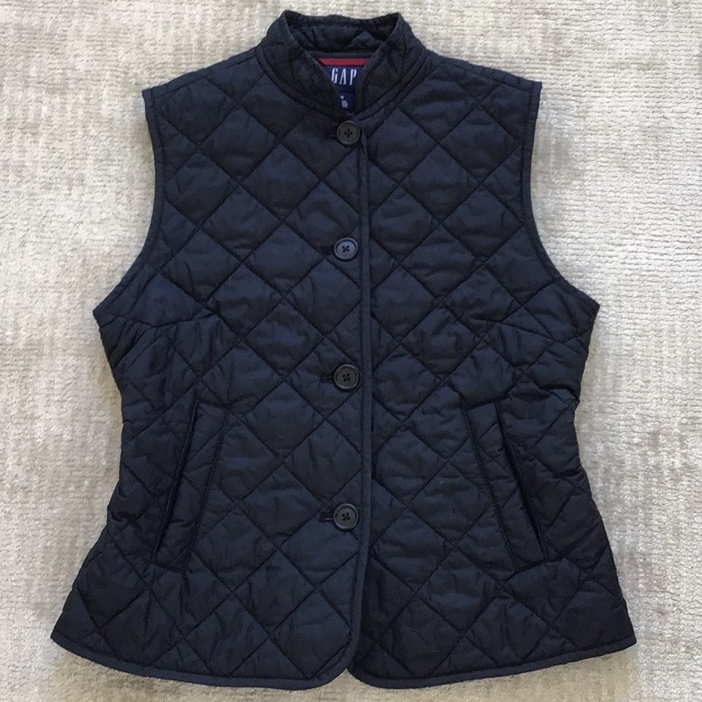 GAP Light Weight Quilted Vest